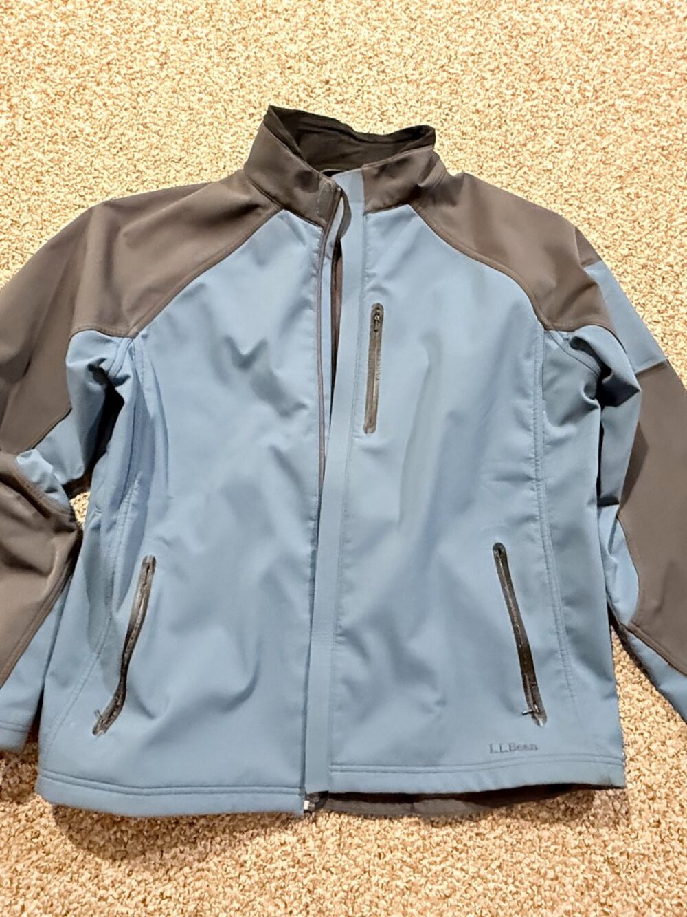 Mens LL BEAN softshell jacket, size xxl Tall, blue and grey
